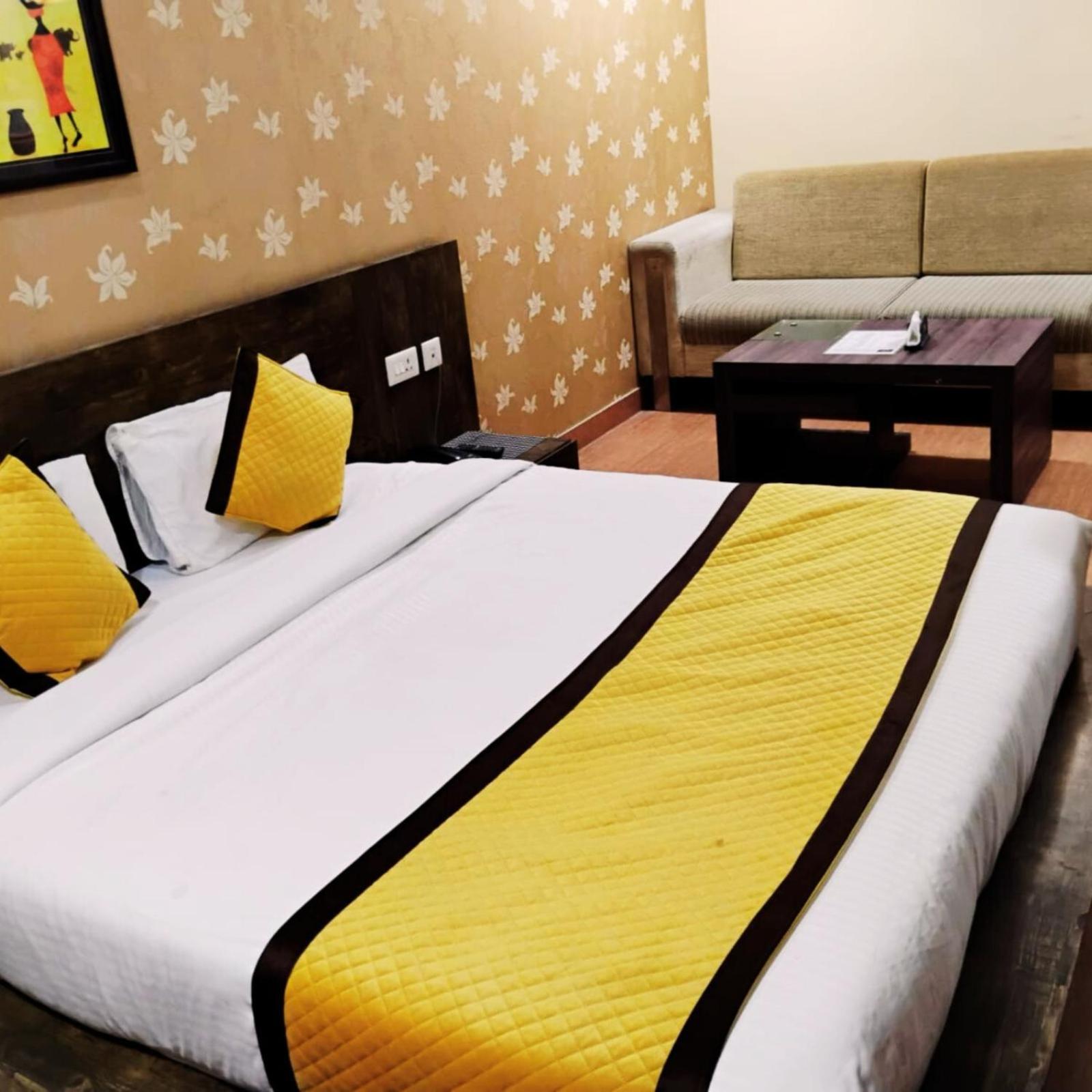 לקנאו Hotel Lake View Grand מראה חיצוני תמונה