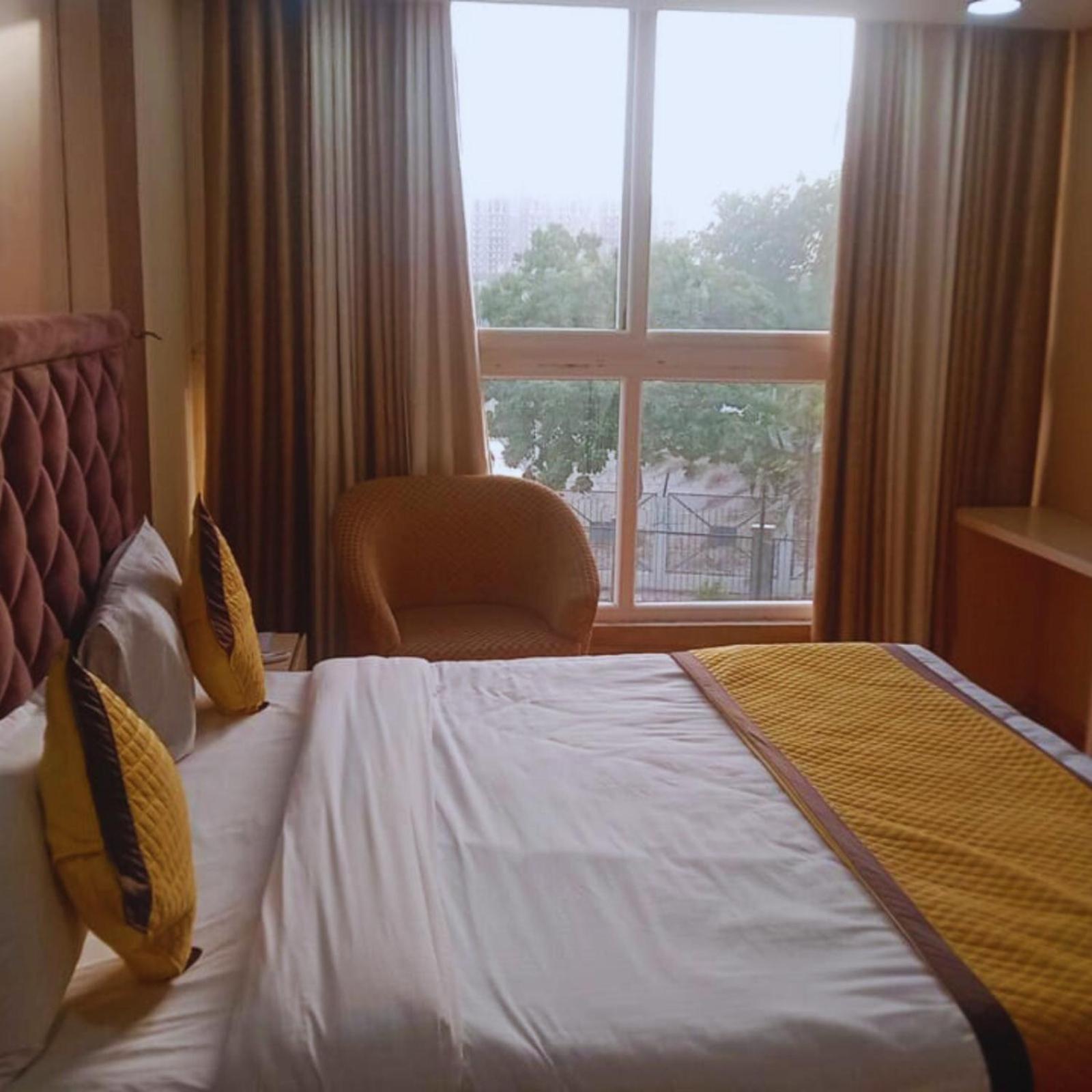 לקנאו Hotel Lake View Grand מראה חיצוני תמונה