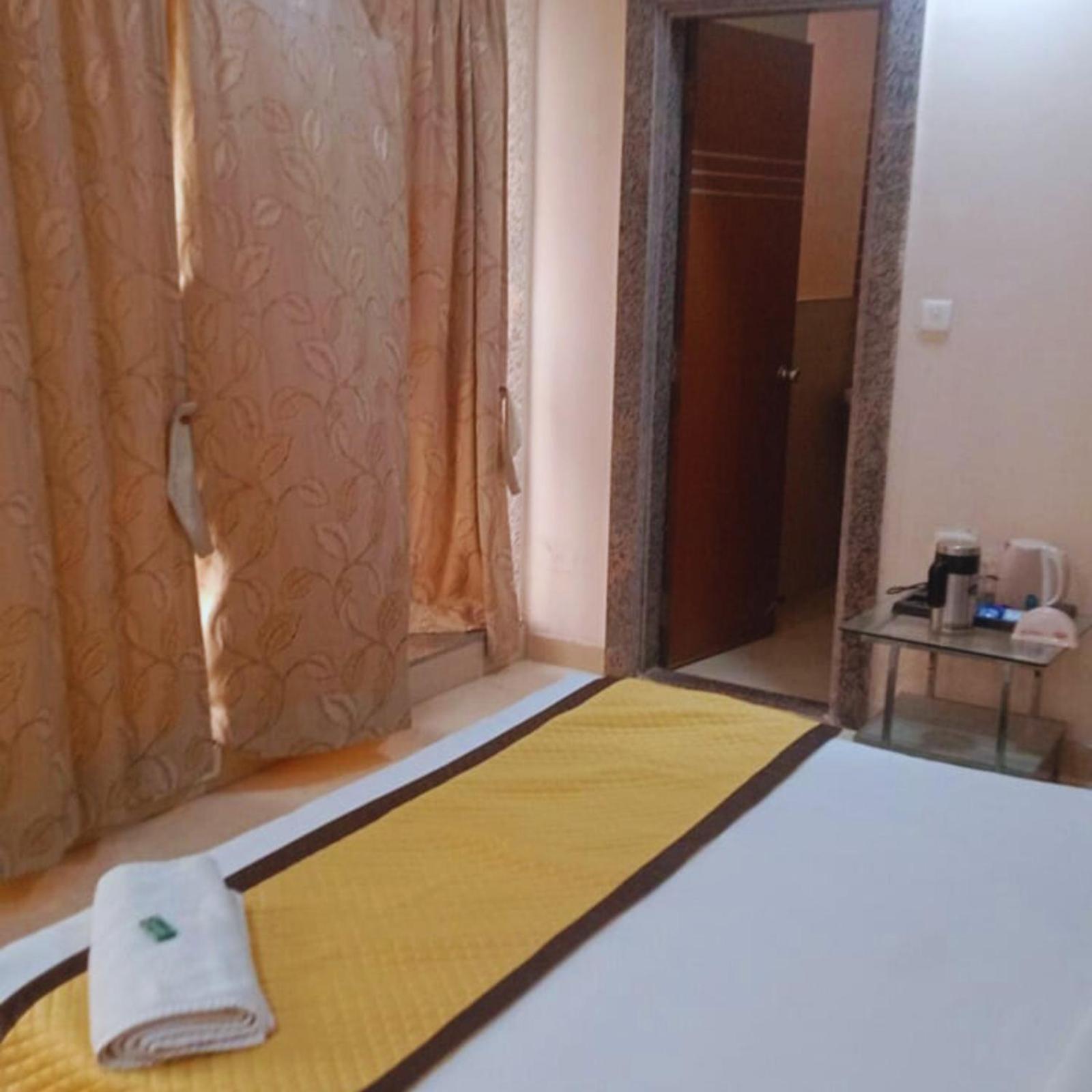 לקנאו Hotel Lake View Grand מראה חיצוני תמונה