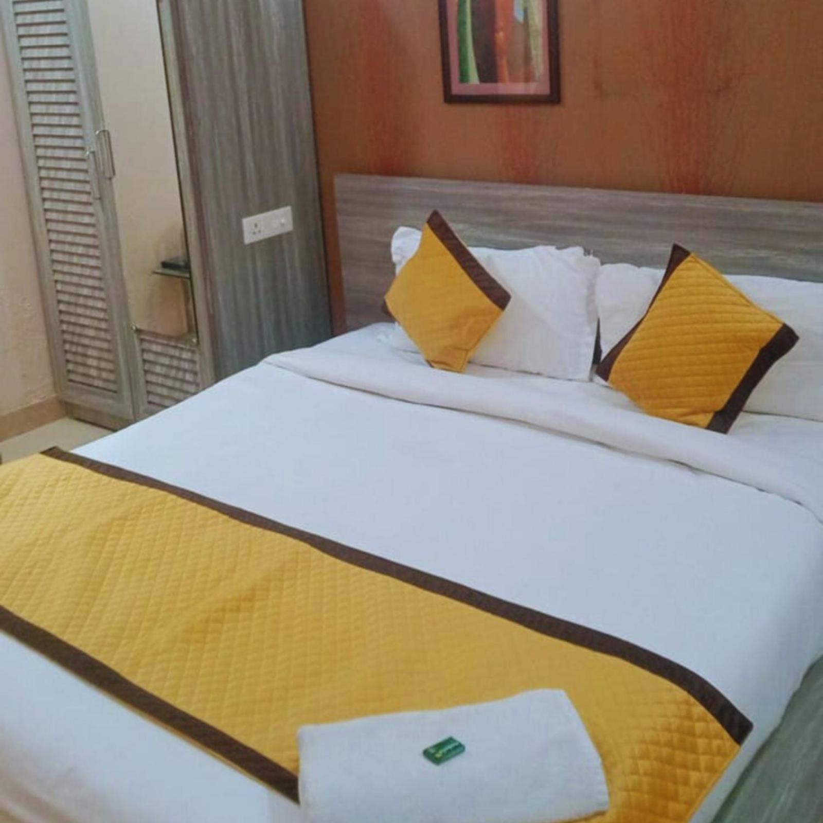 לקנאו Hotel Lake View Grand מראה חיצוני תמונה