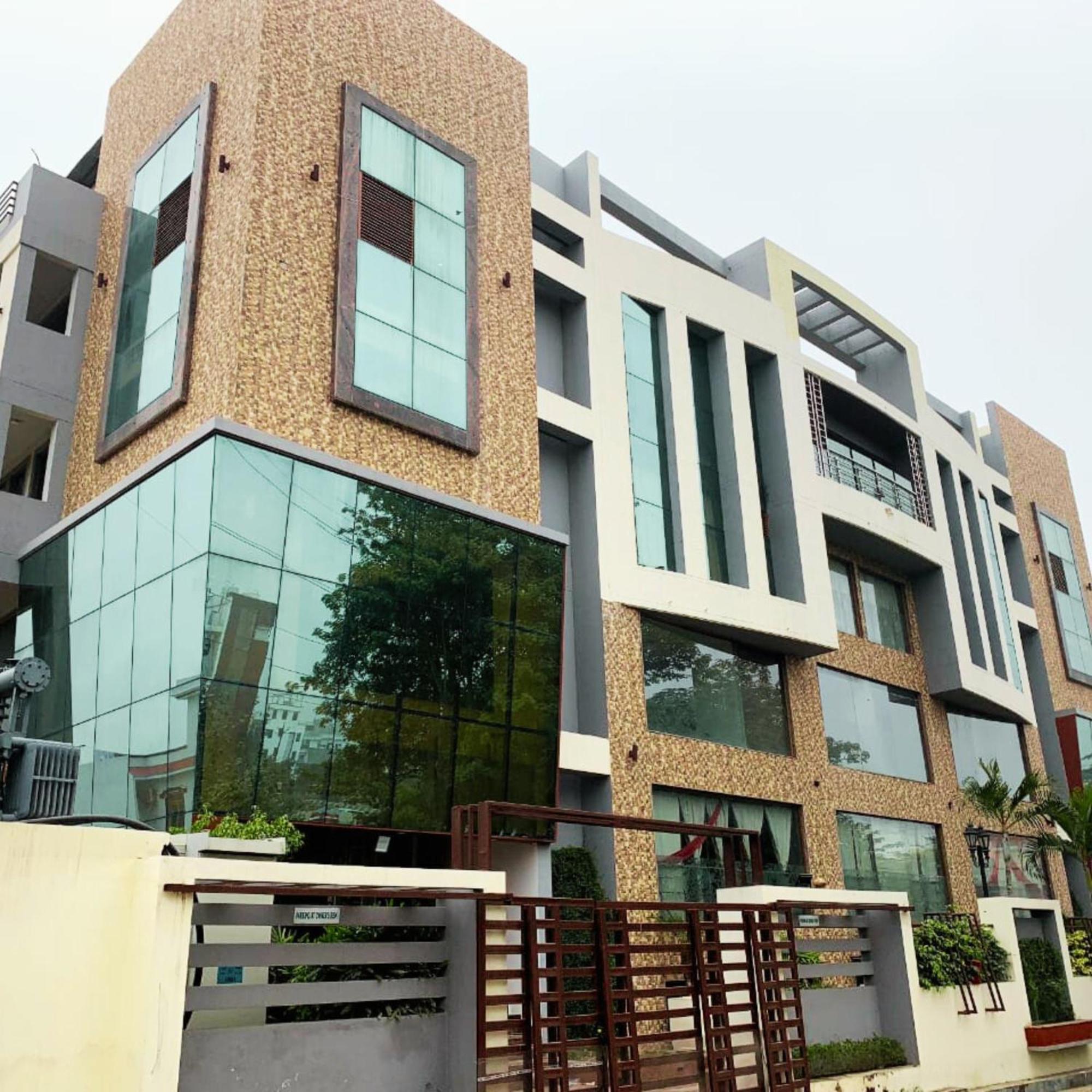 לקנאו Hotel Lake View Grand מראה חיצוני תמונה
