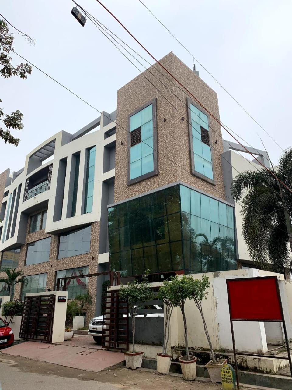 לקנאו Hotel Lake View Grand מראה חיצוני תמונה