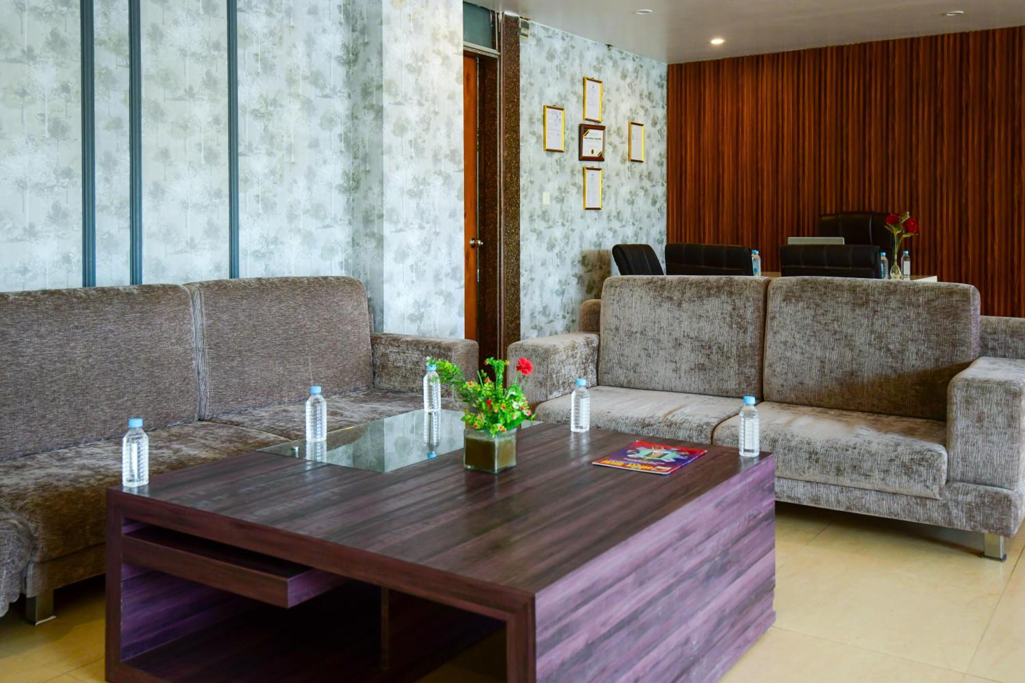 לקנאו Hotel Lake View Grand מראה חיצוני תמונה