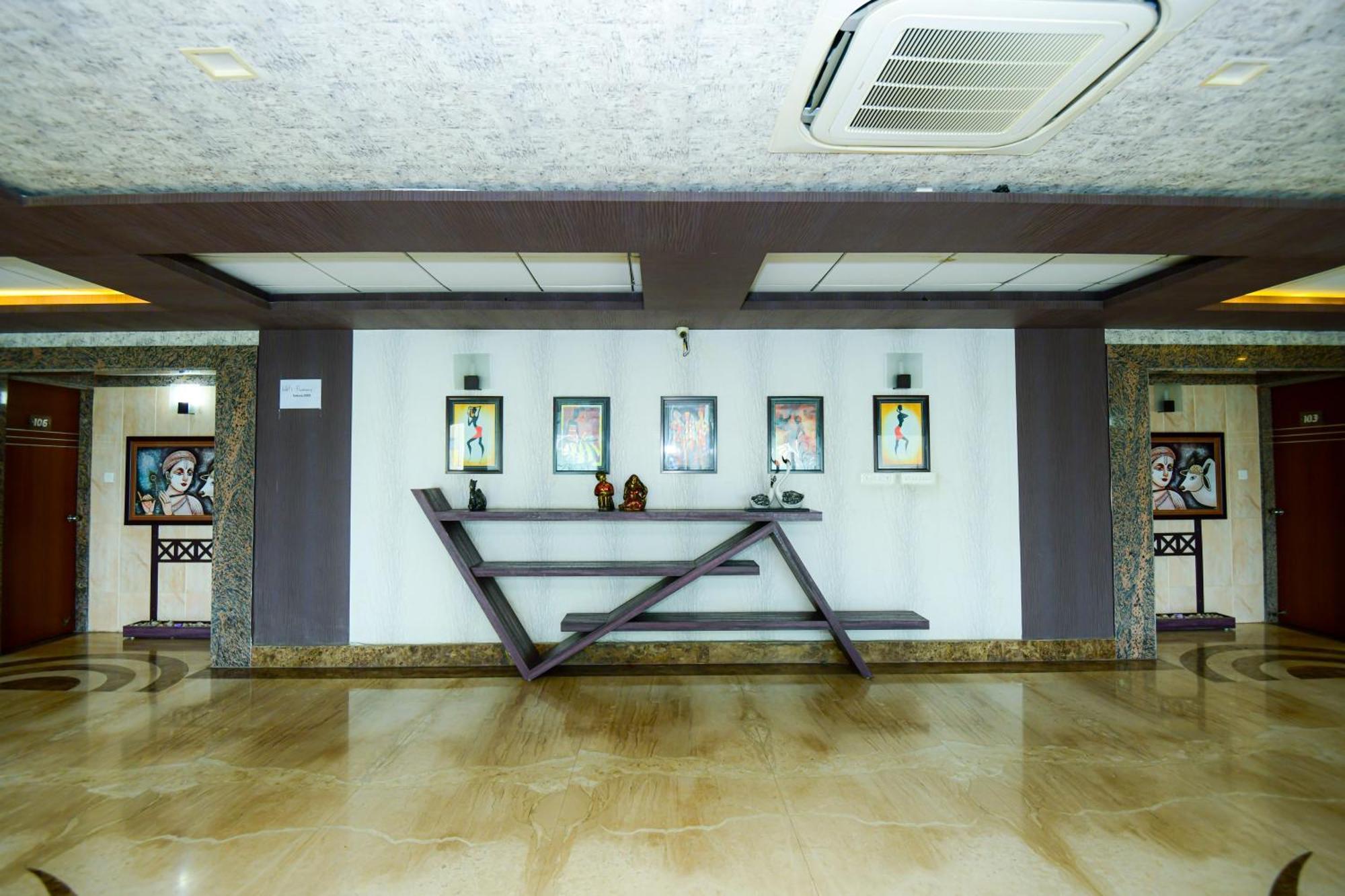 לקנאו Hotel Lake View Grand מראה חיצוני תמונה