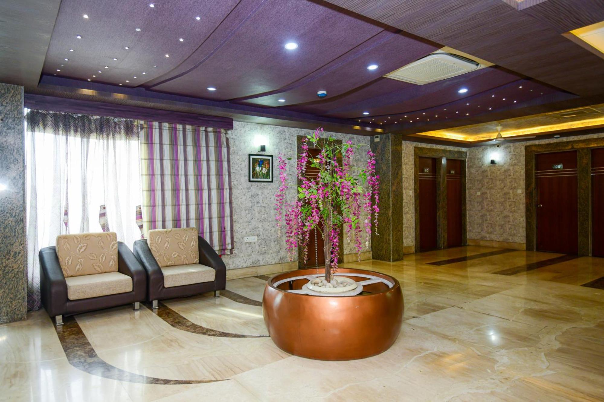 לקנאו Hotel Lake View Grand מראה חיצוני תמונה